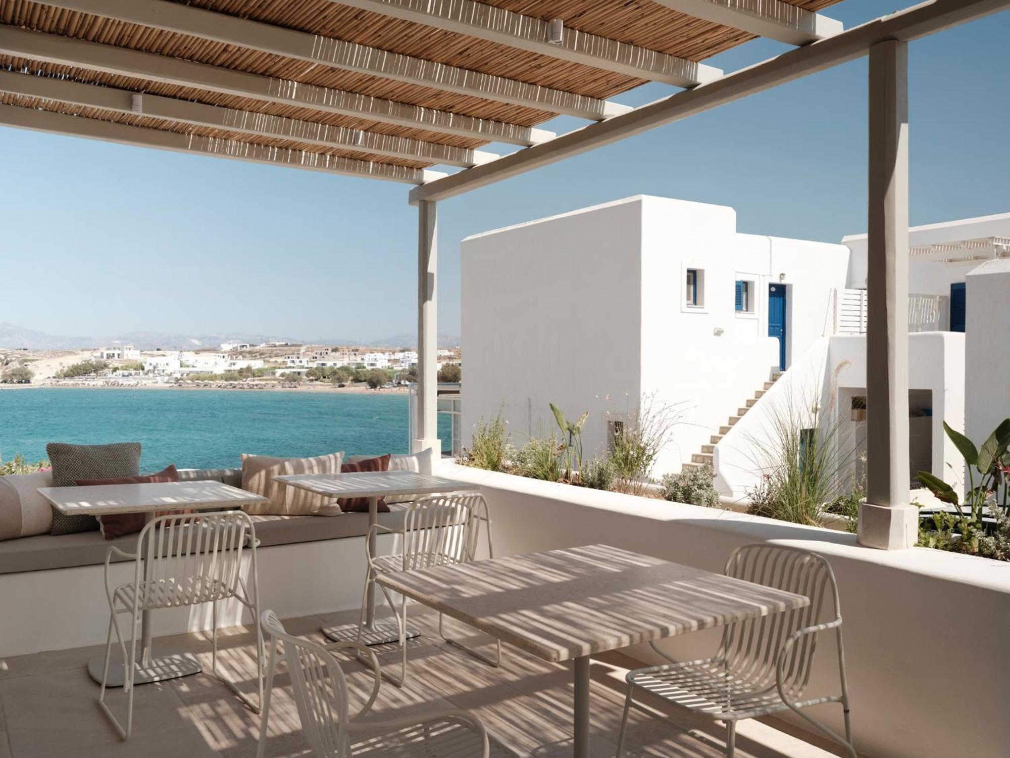 Akria Seaside Suites Naousa  Exterior photo