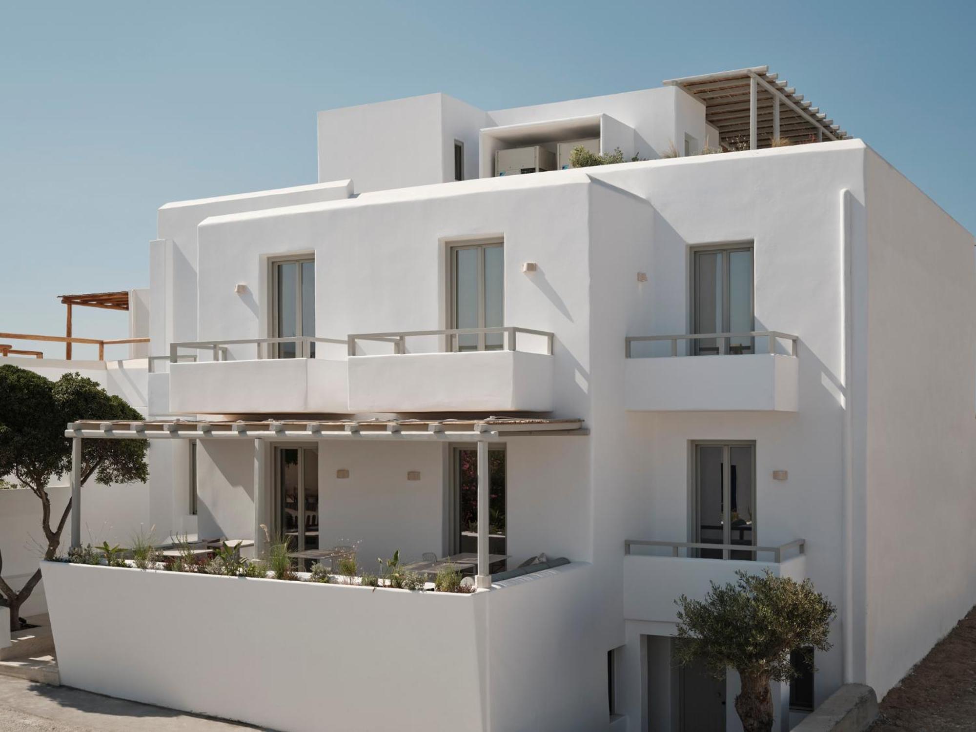 Akria Seaside Suites Naousa  Exterior photo
