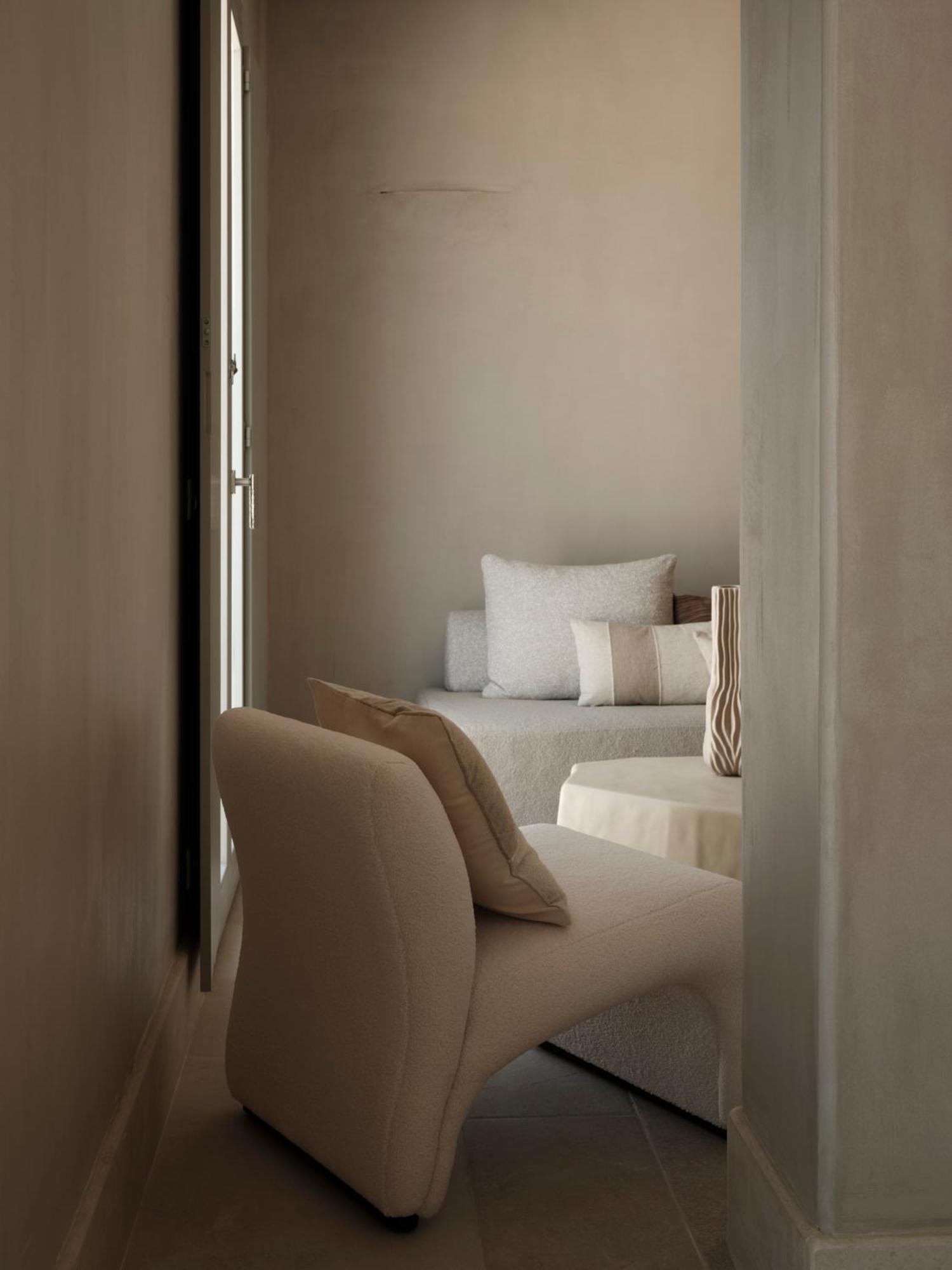 Akria Seaside Suites Naousa  Exterior photo